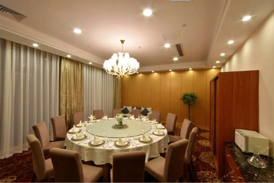 Banyan Mansion Hotel