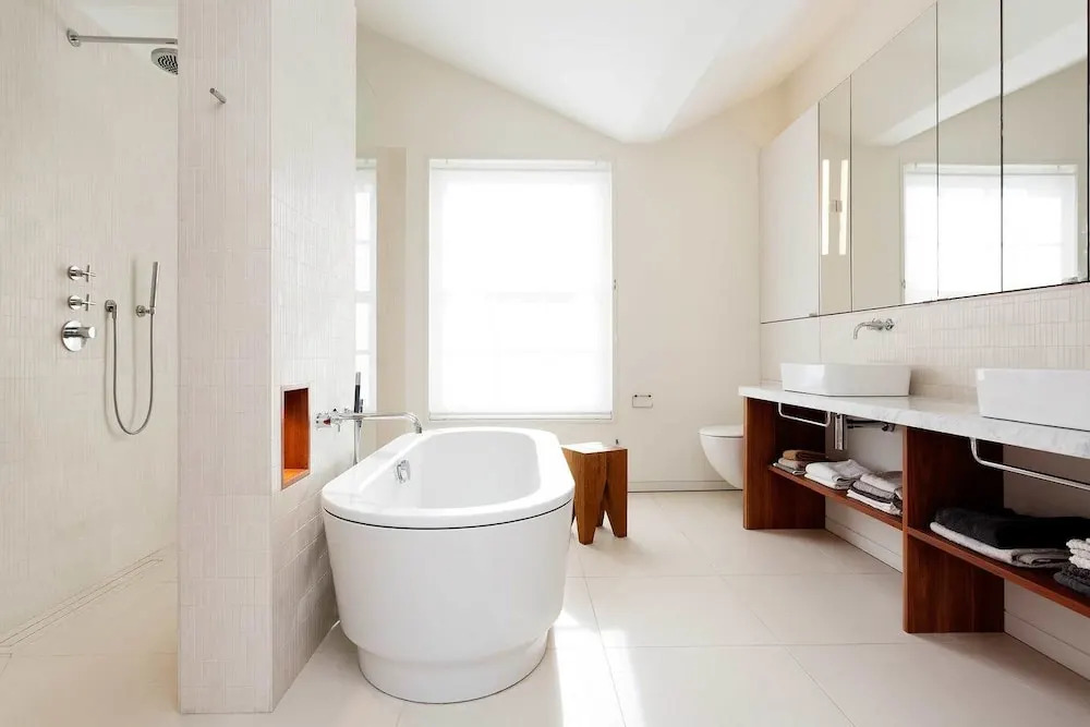 Veeve - Canonbury Charm