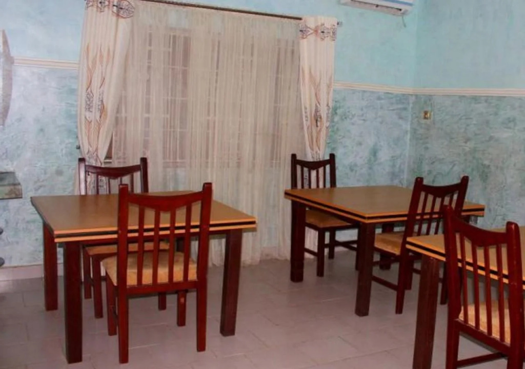 Specs Suites