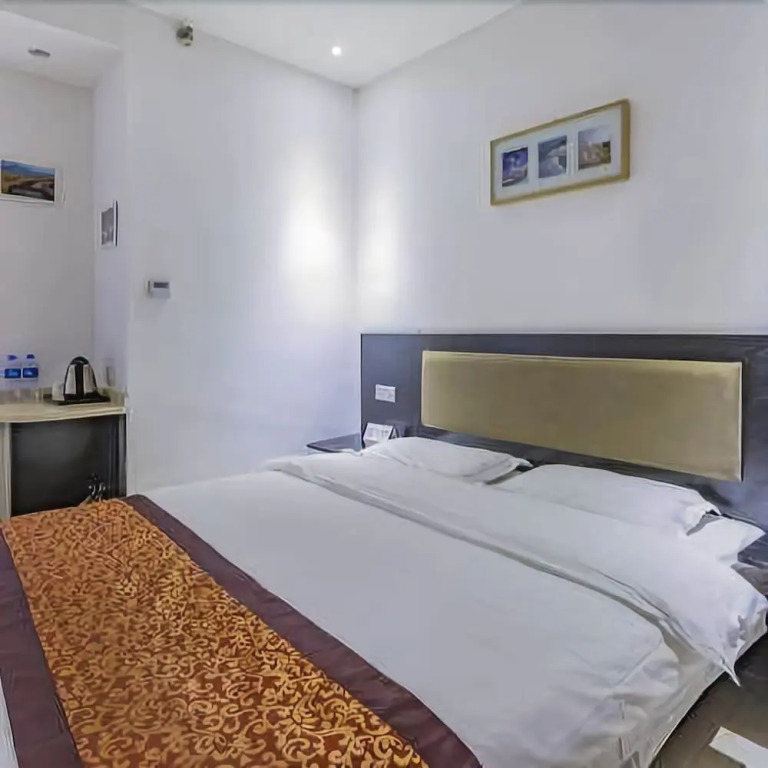 Super 8 Hotel