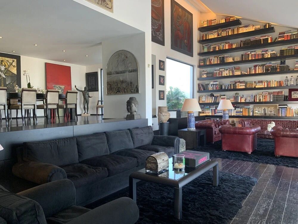 Luxury Villa Marathon