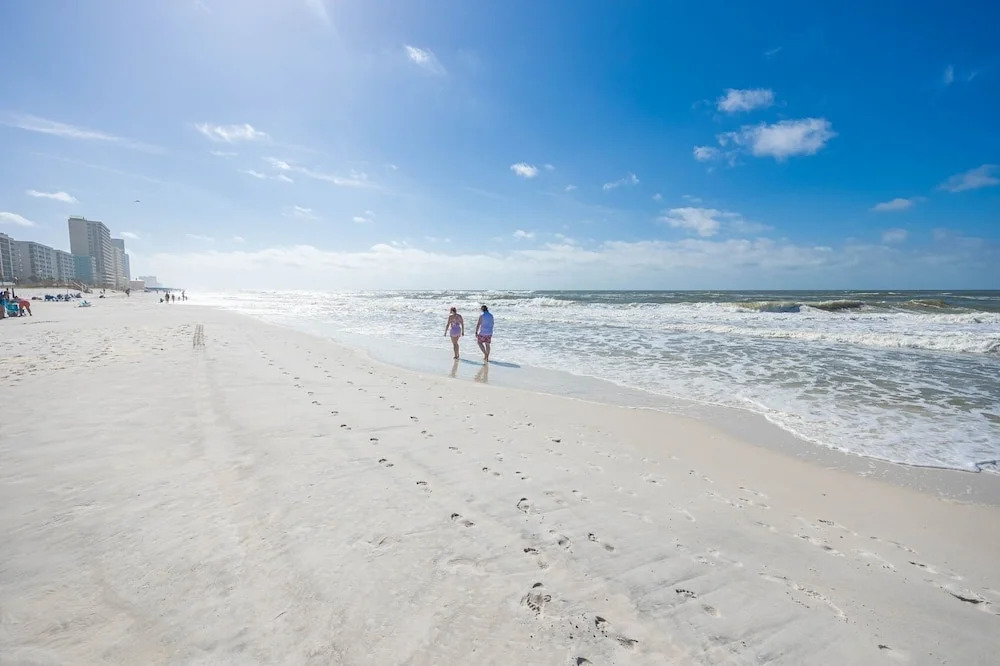 Gulf Village 204