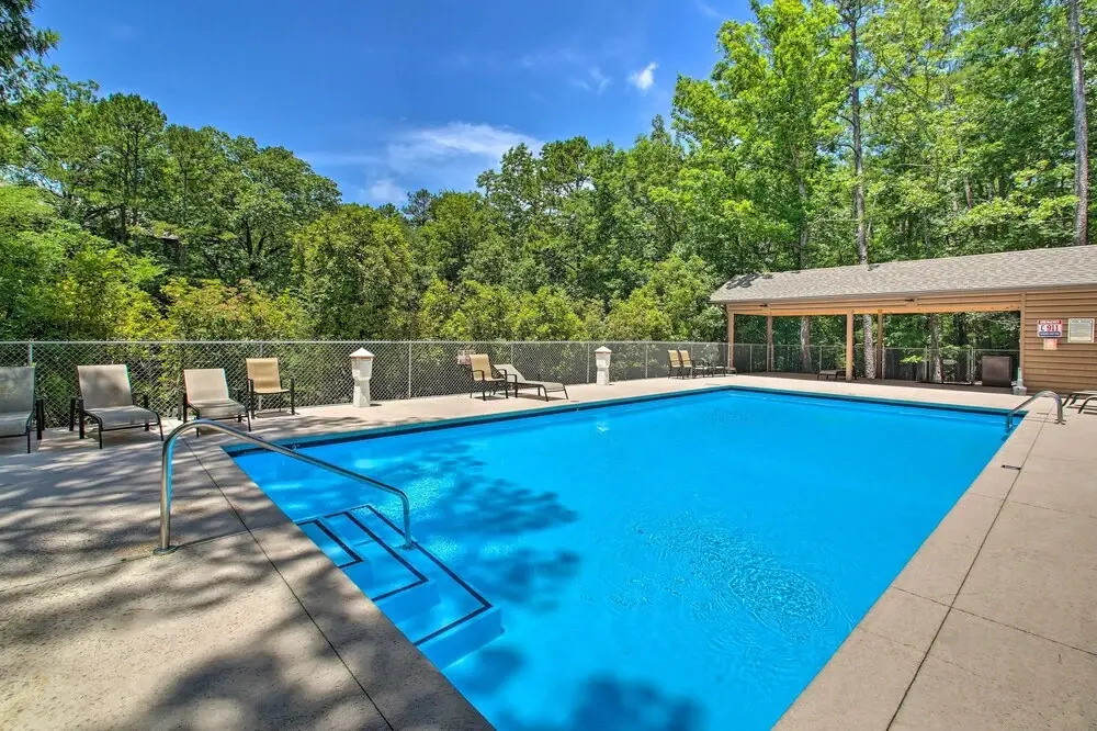Mount Ida Condo w/ Balcony + Resort Amenities