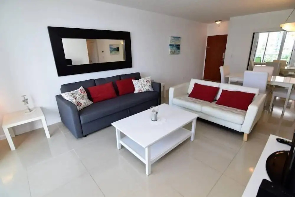Hallandale Condo, Partial Ocean View Direct Beach and Pool Access Hollywood Beach