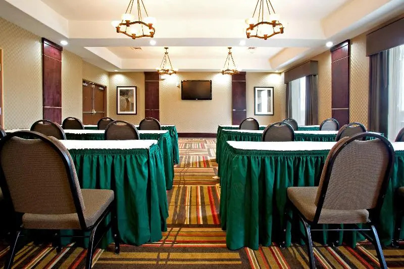 Holiday Inn Express Beeville