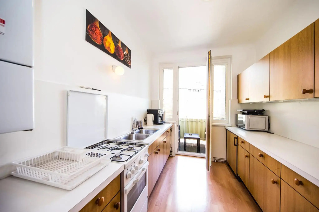 Lovley central Vienna apartment with balcony