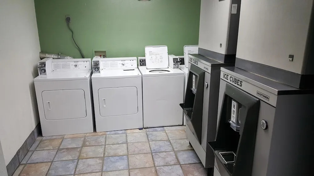 Americas Best Value Inn - Mentor