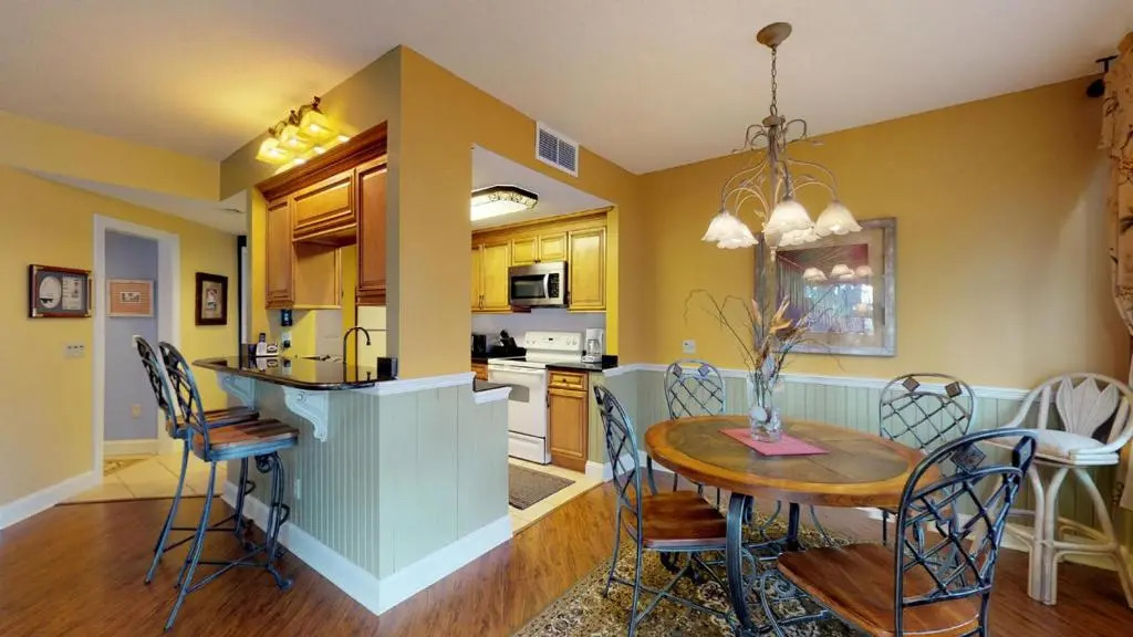 614 Barrington Park