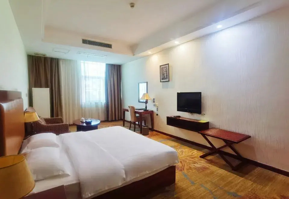 Kam · Tak · Yil Hotel