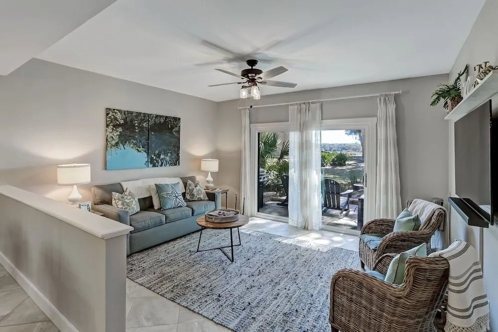 Club Villas Condo With Pool Access by Redawning