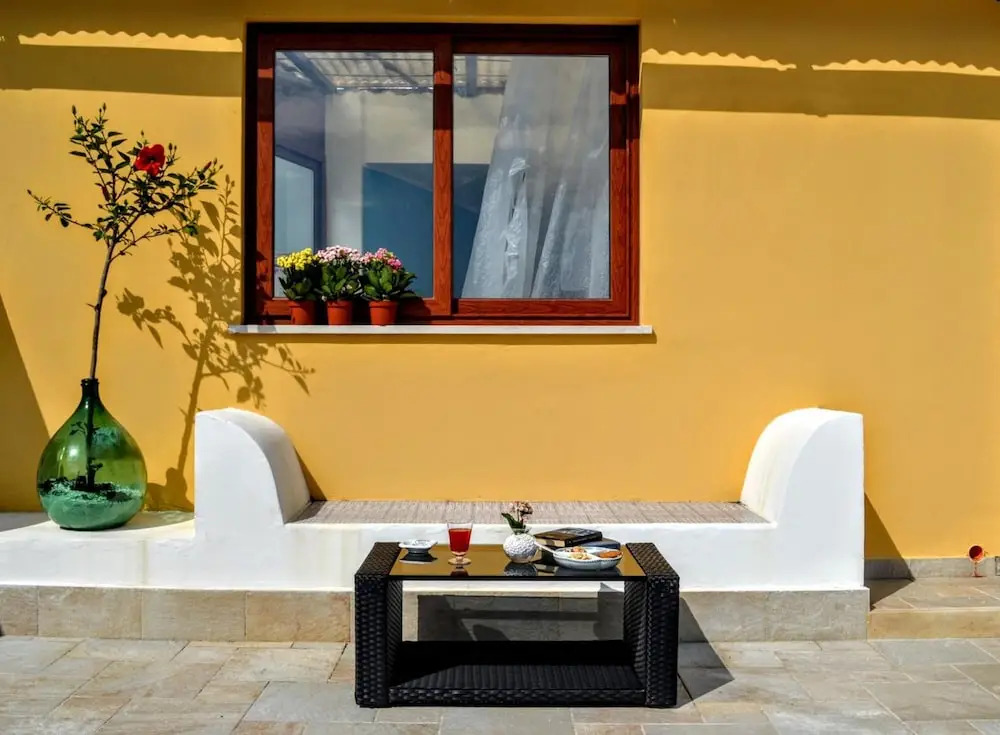 Tauromenion Guest House
