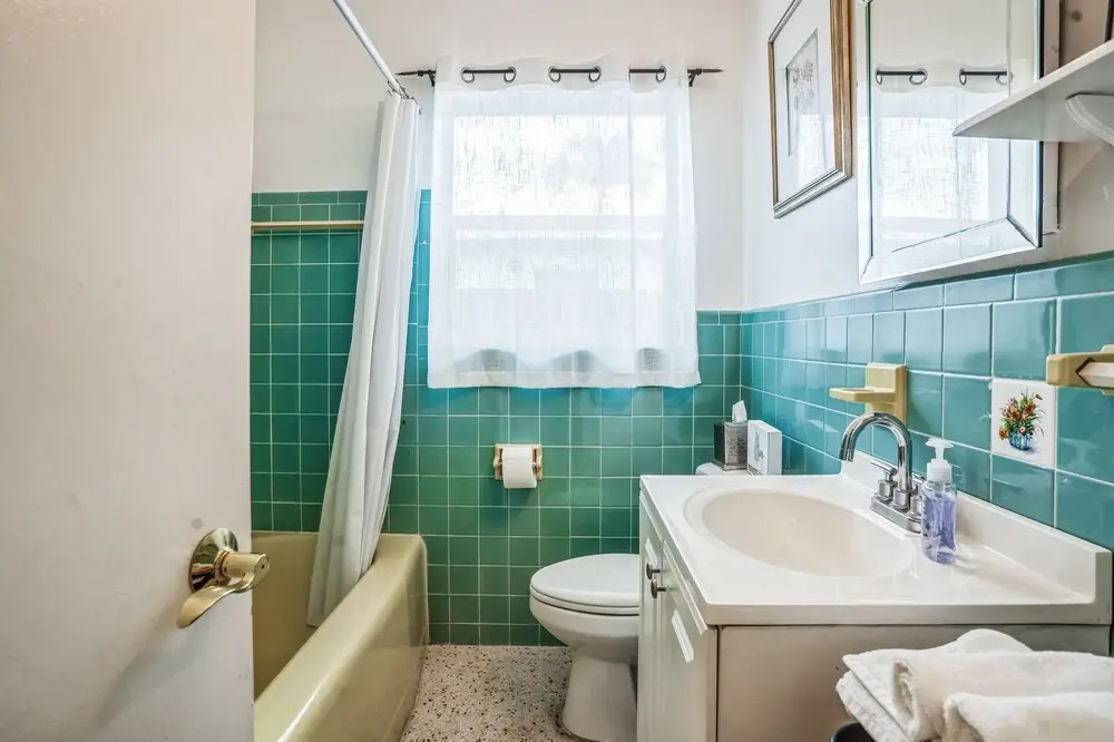 Beautiful Comfy Home With Private Hot Tub Close To Beach home