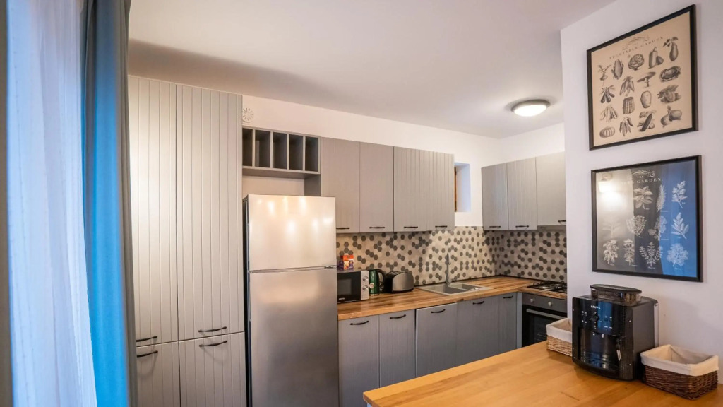 Family TreeZ Premium Apartments