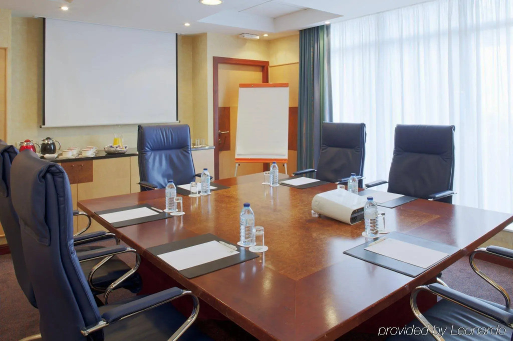 Holiday Inn Calais-Centre by IHG