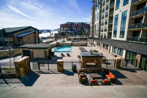 Sheraton Condominium 704