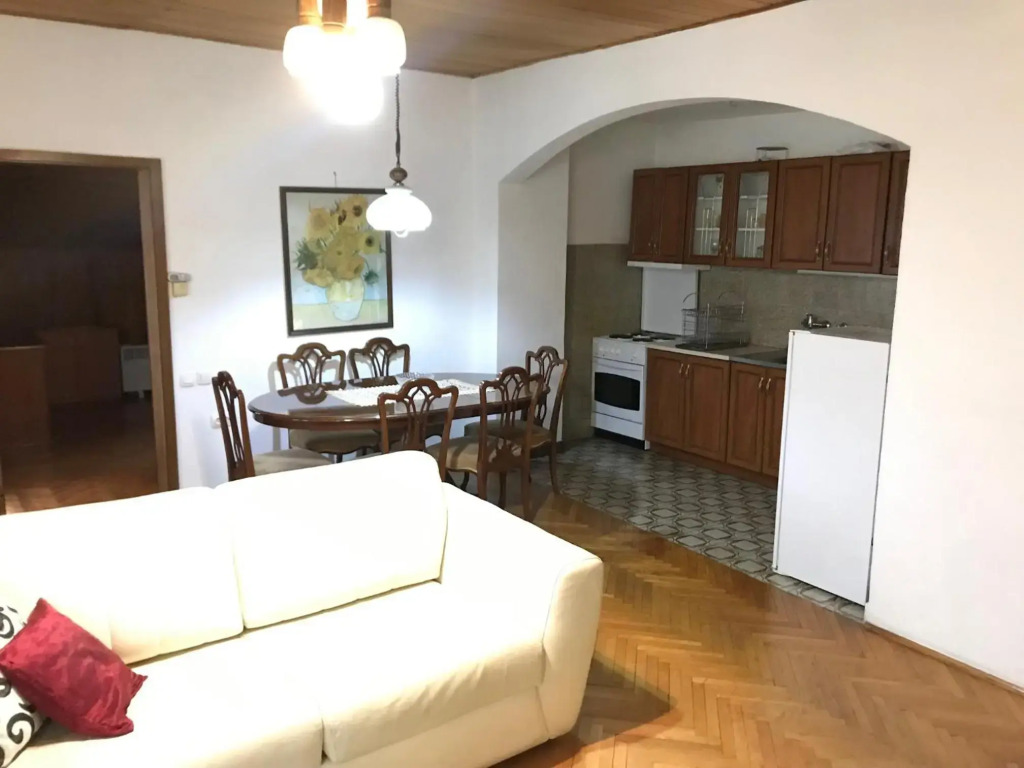 Supilova Apartments