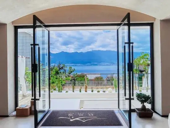 Jiujianhai Seaview Art Meisu (Dali Erhai Branch)