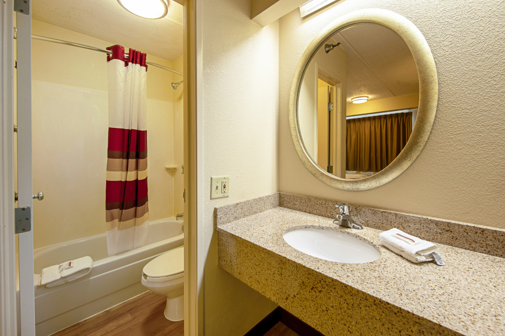 Red Roof Inn Charleston - Kanawha City, WV