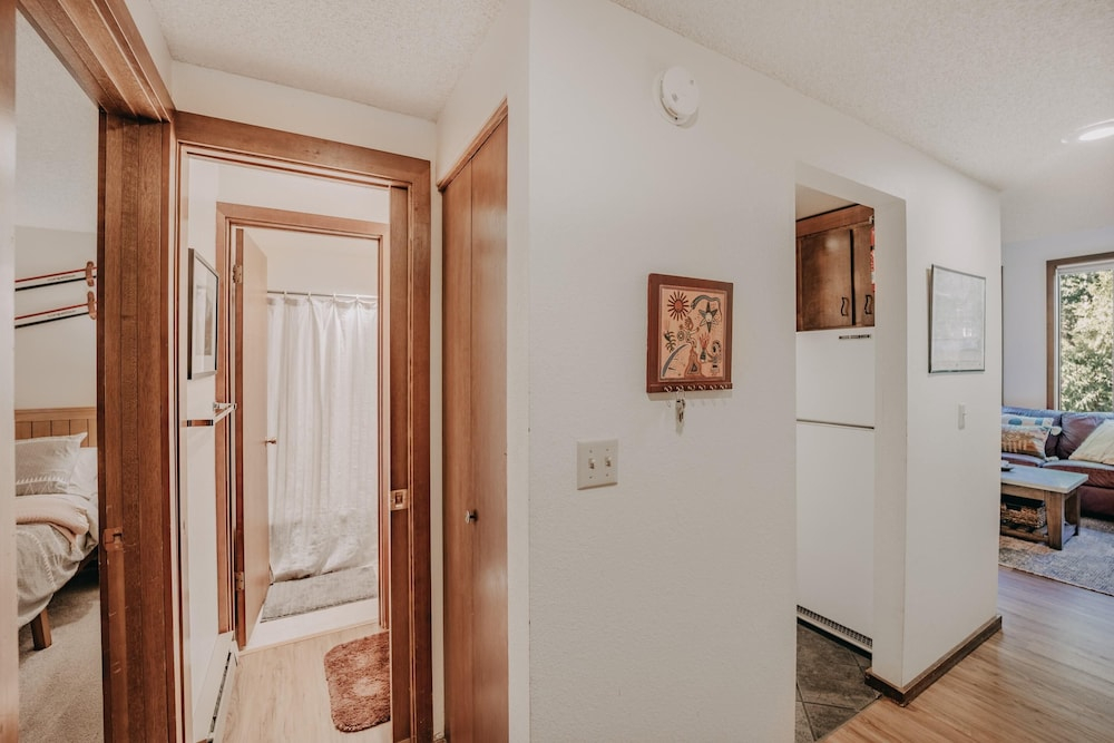 Mt Baker Lodging Condo 55sw - Sleeps 4, Great Community Aemenities