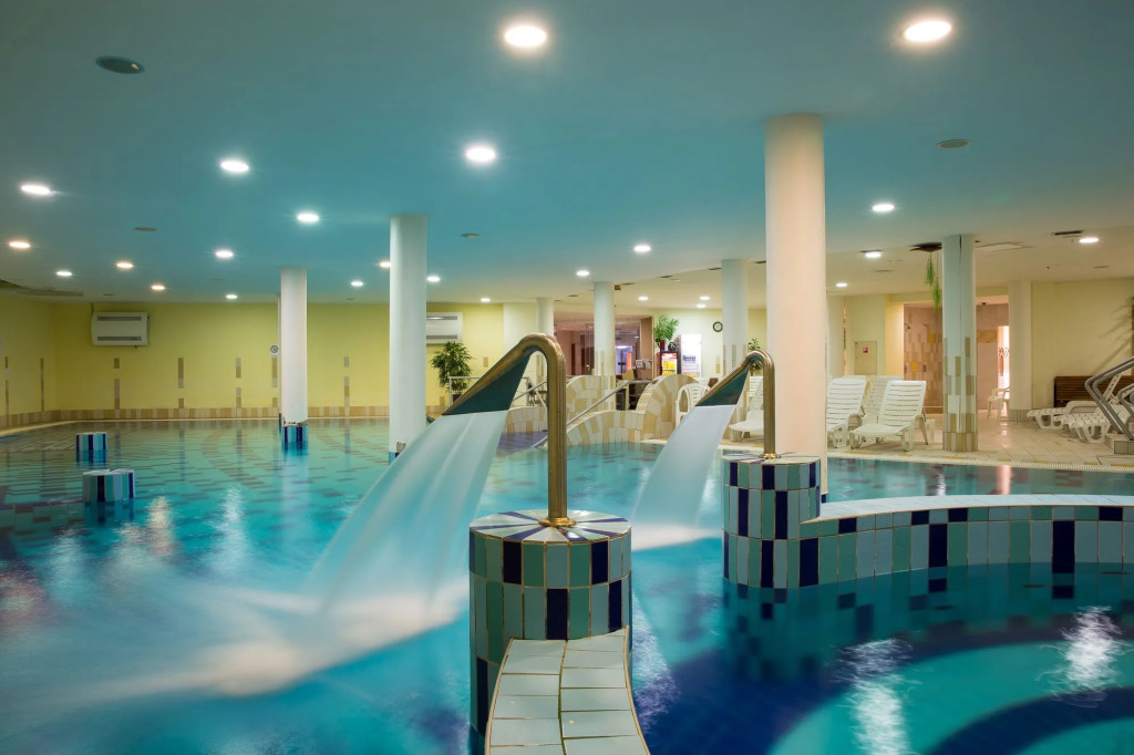 CE Plaza Hotel