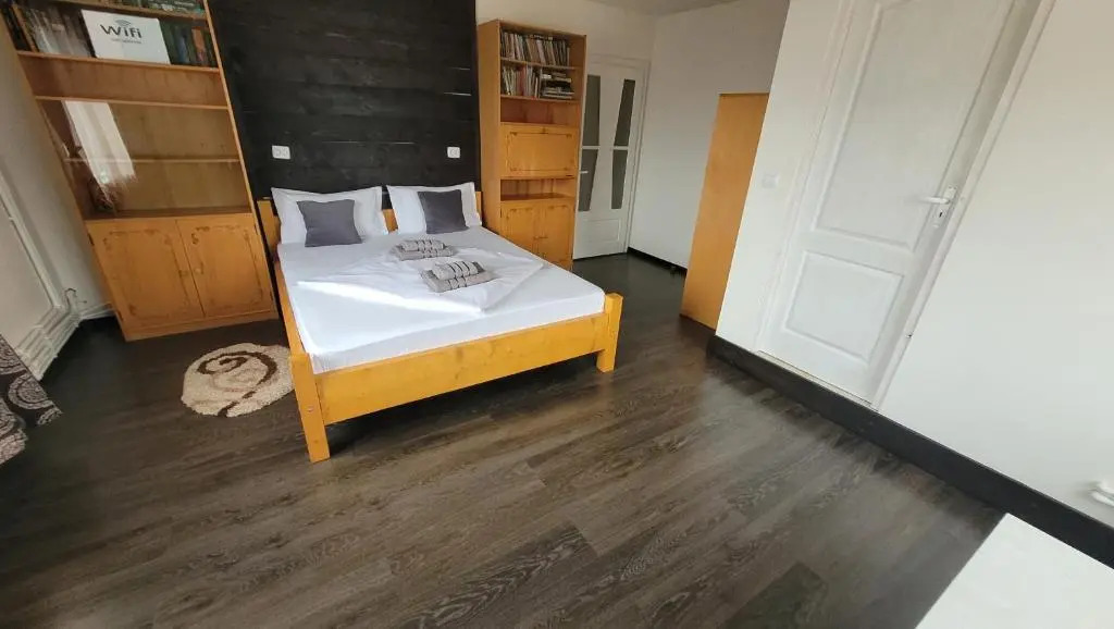 Apartament Tiatim