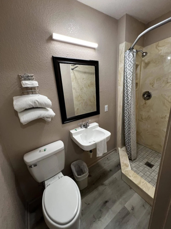 The 409 Bolivar Beach Hotel