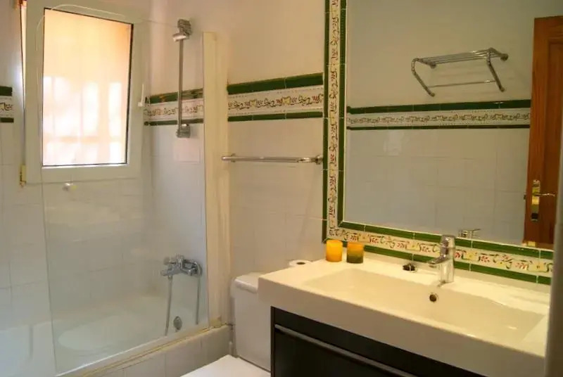 Villa near the beach, with pool, in Javea