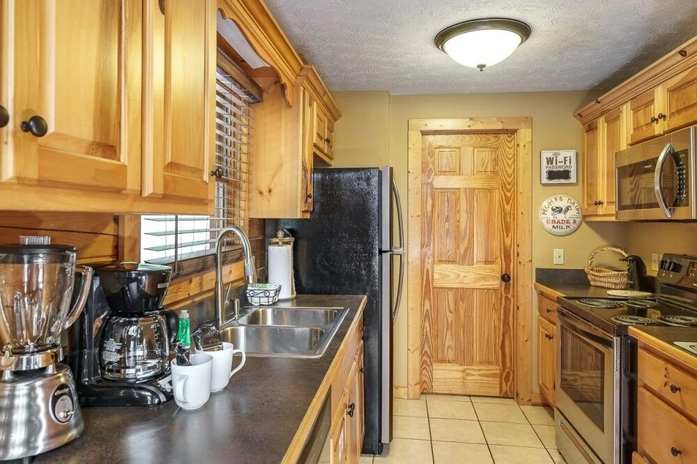 Some Peak Somewhere 3 Bedroom Cabin