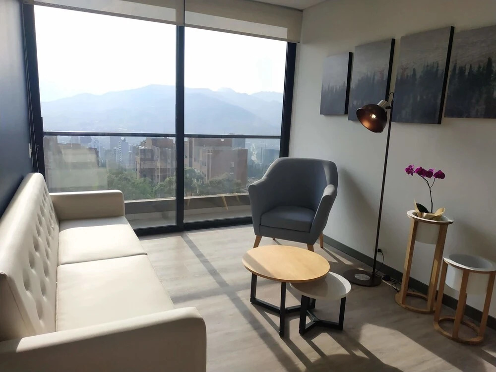 Hotel Class Suites By Colclick