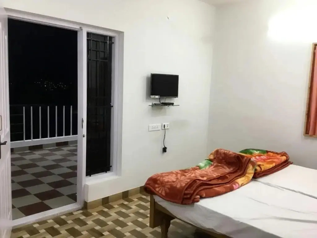 Vignesh holiday inn