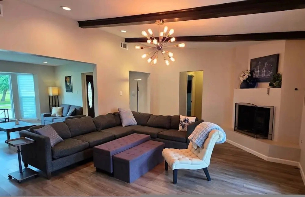 Spacious 4bd Retreat Near Nasa and Kemah