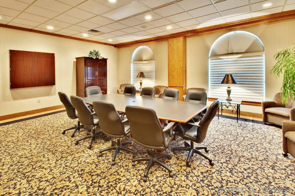 Holiday Inn Express & Suites North Platte by IHG