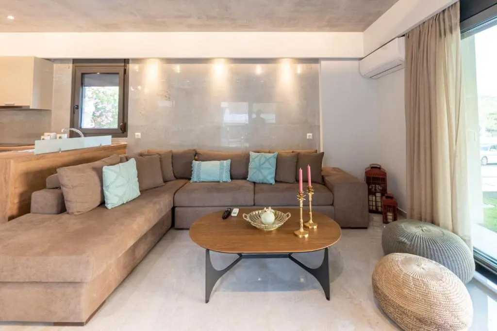 3 DOORS VILLAS