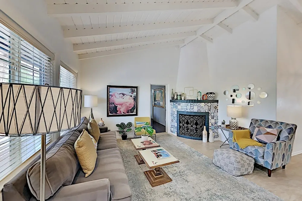 New Listing! All-suite Oasis W/ Casita, Pool & Spa 3 Bedroom Home