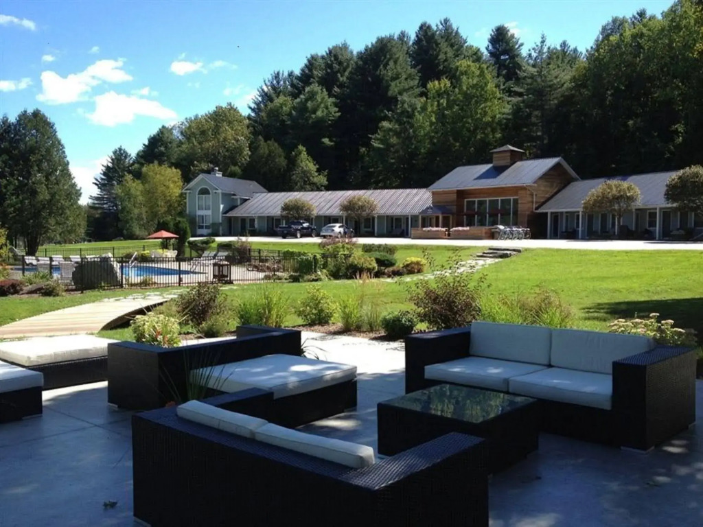 Mountain Road Resort