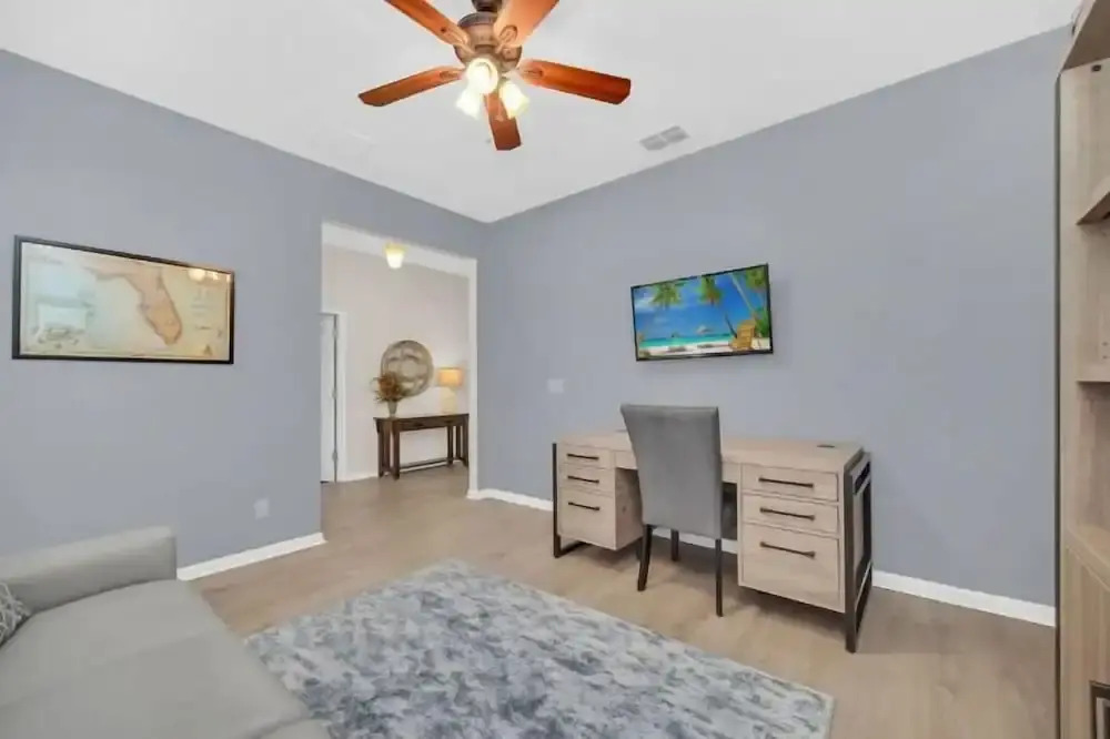 Stunner 6Br W/ South Pool, Lake View & Near Golf