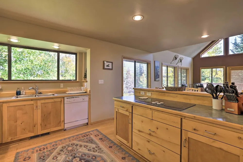 Ski-in/ski-out Cabin: Lift to Brian Head Resort!