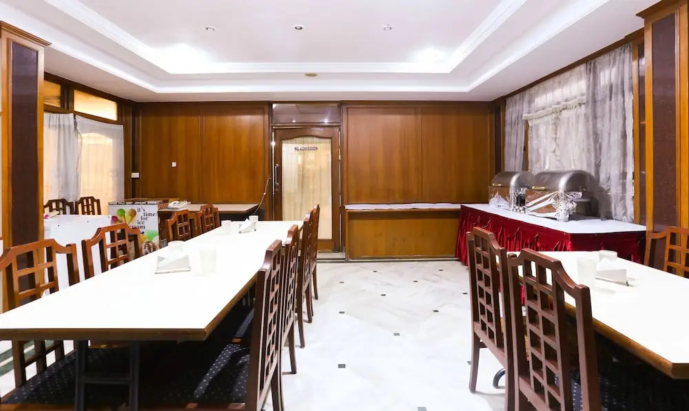 Treebo Trend Adarsh Inn Gandhi Nagar