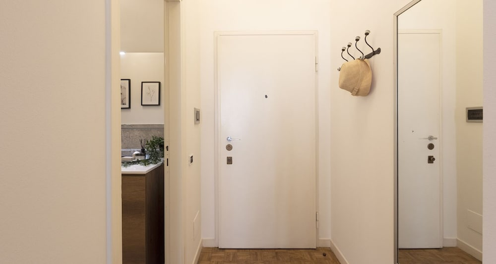 JOIVY Charming Flat Next to Duomo di Como