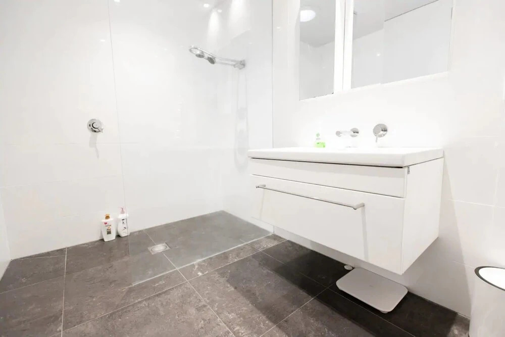Luxury 4 Bedroom Home With Private Cinema