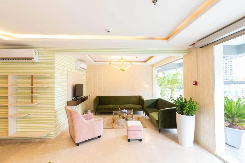 StayBird - B Suite, Business Hotel, Kharadi