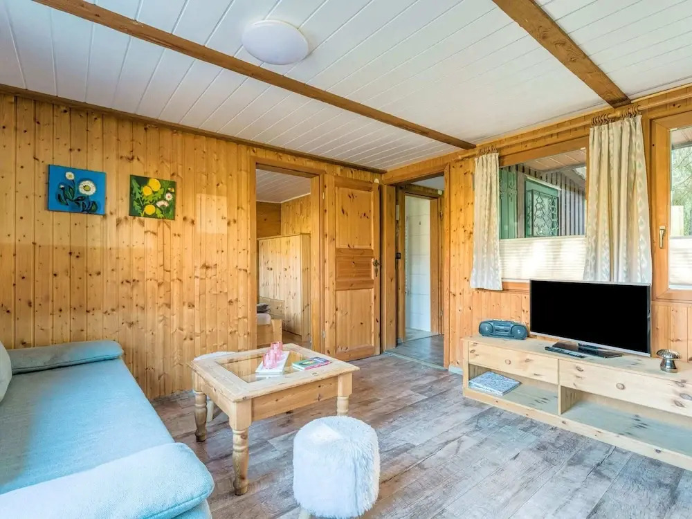 Hideaway With Lakeside Leisure
