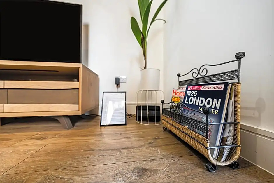Mission Wave - Venture Apartment