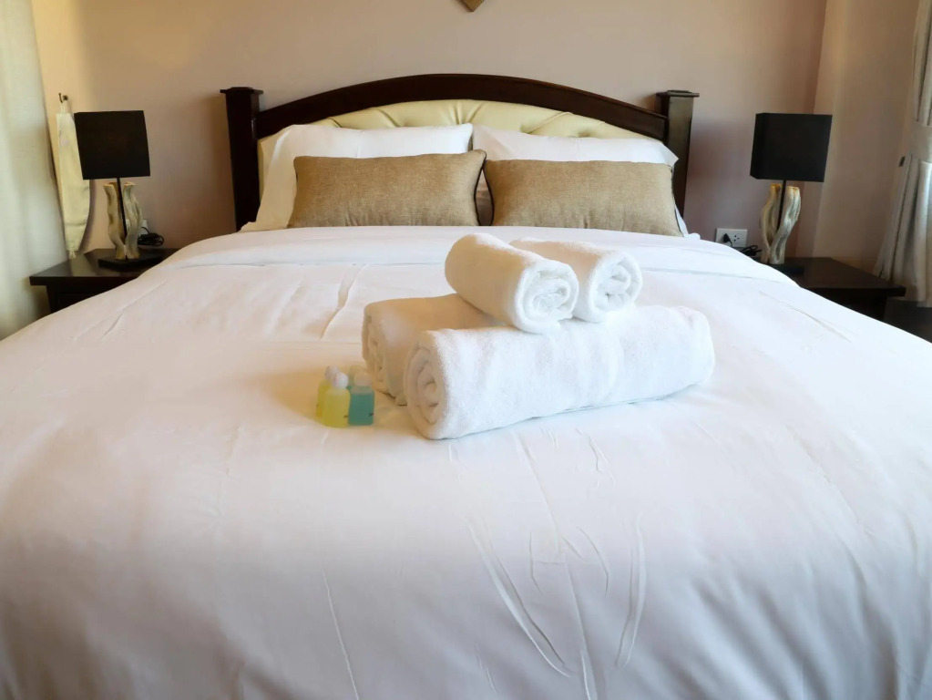 Sabai Hotel and Hostel