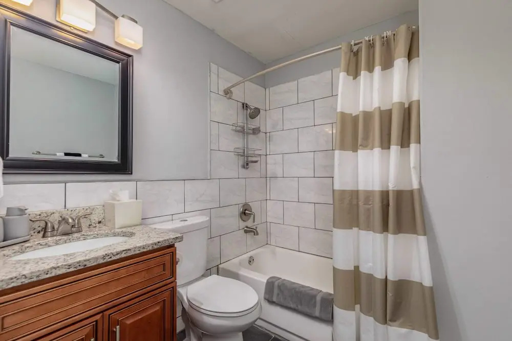 Updated CWE 1BR Near BJC by Zencity