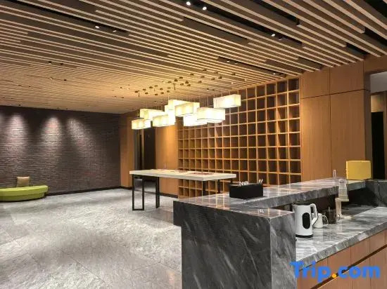 Huaman Hotel (Lingshui Clear Water Bay)