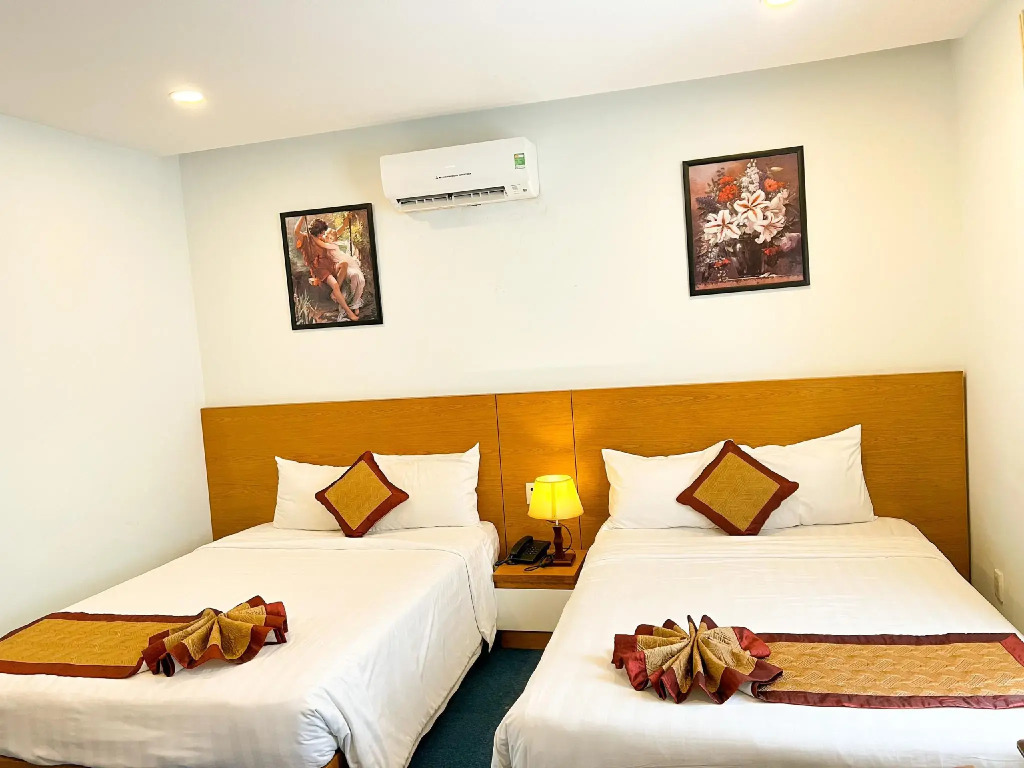 Legacy Riverside Danang Hotel