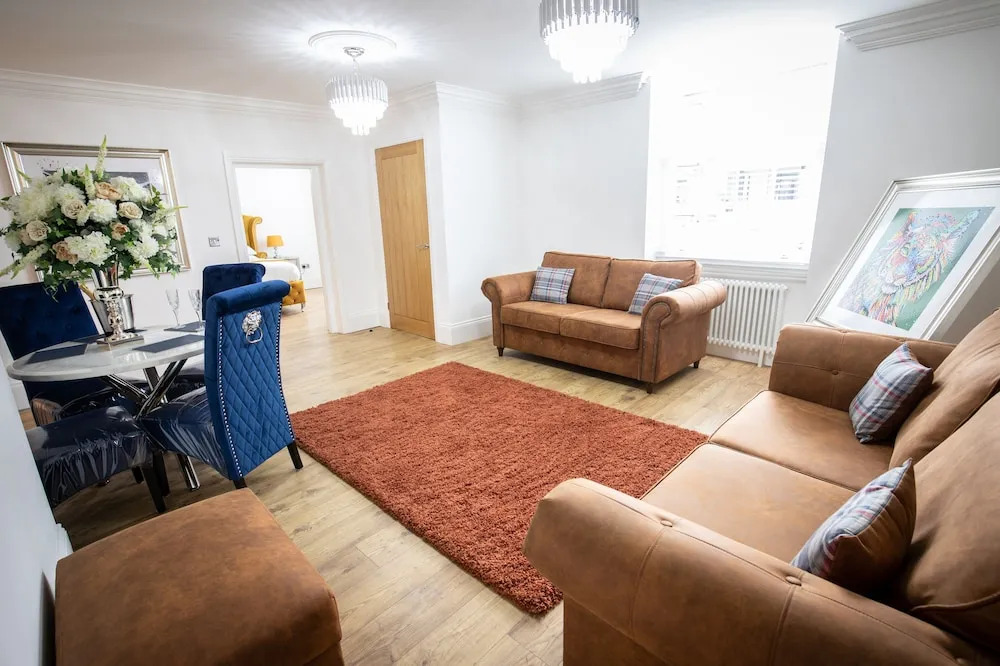 Ridley House Apartments