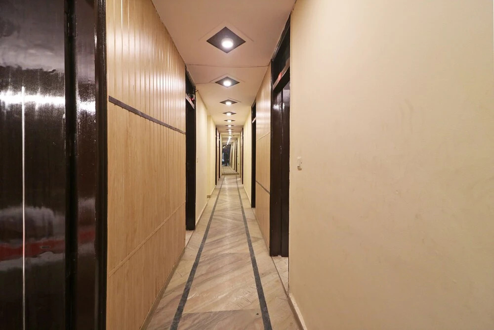 Hotel Grand Inn By OYO Rooms