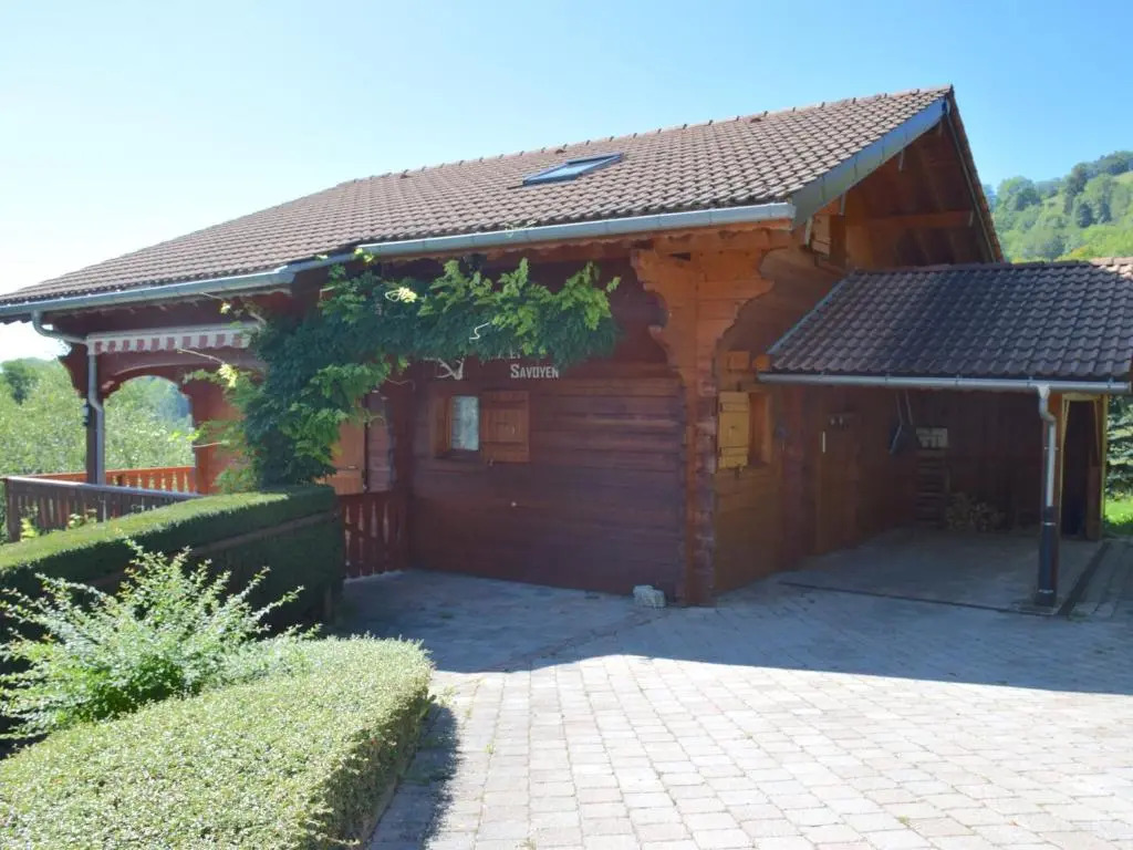 Chalet jusqu’à 16 pers. à Bernex, animaux admis - FR-1-498-39